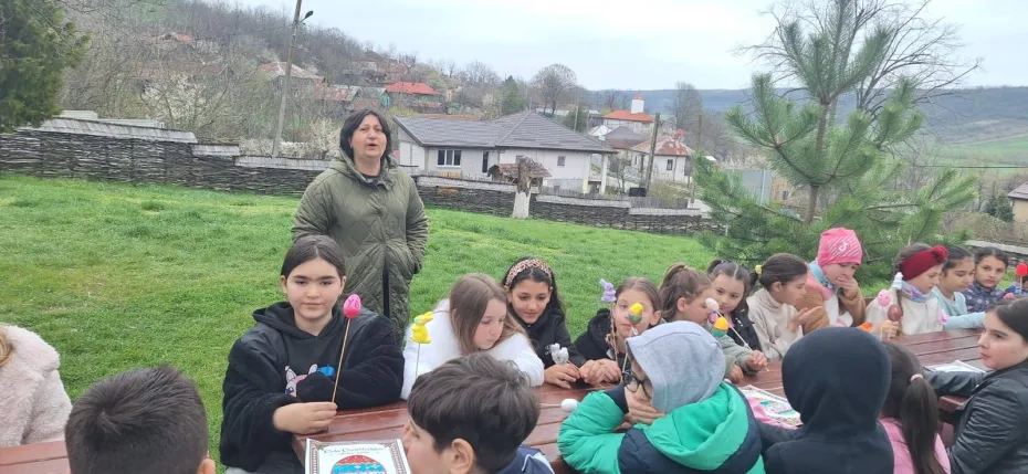 Foto Ateliere creative pentru copii la Cula Cernăteștilor