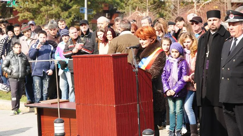 Foto Defilări în centrul Craiovei