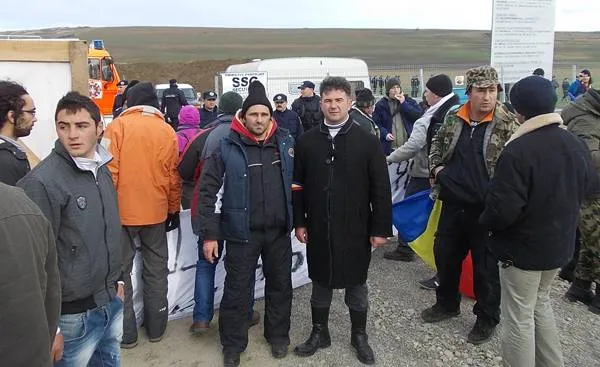 Foto Craioveni In infernul de la Pungeşti