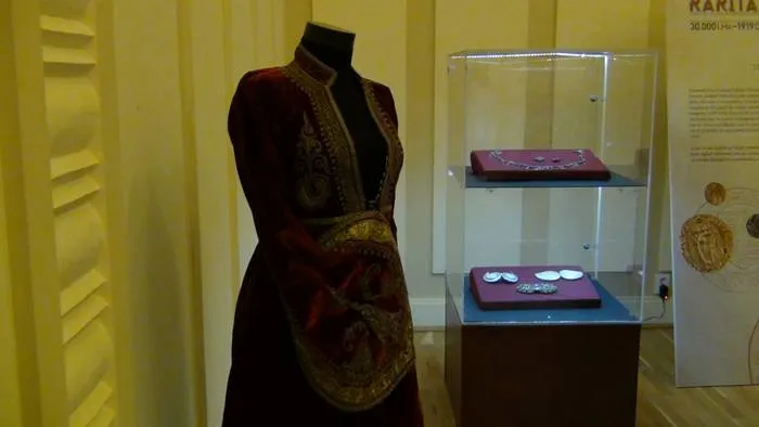 Foto «Raritaţi din Colecţia Muzeului Olteniei», o expoziţie emblematică