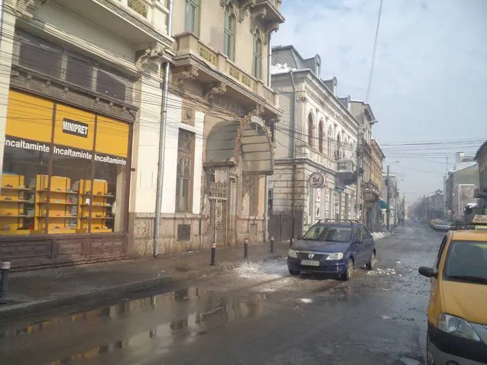 Foto «Cade, dă-te bă, că cade!»