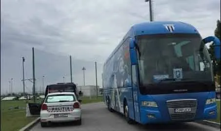 Foto FCU și CSU s-au antrenat în același loc. Echipa lui Rotaru este păzită de Jandarmerie!