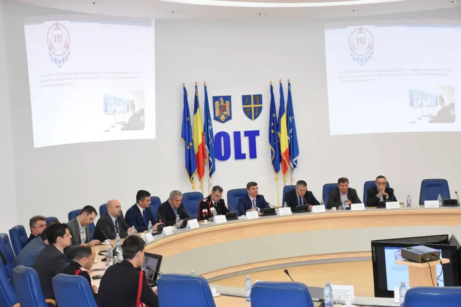 Foto Pompierii olteni au intervenit la peste 9000 de evenimente