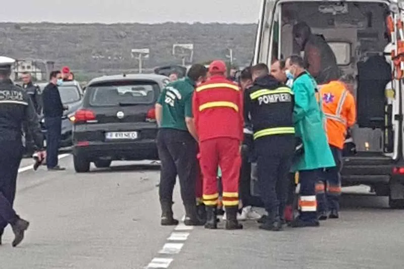 Foto Motociclist de 16 ani, din Găneasa, grav rănit într-un accident rutier 