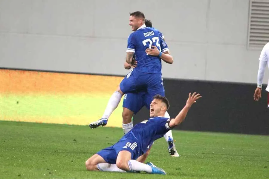 Foto Compagno a deraiat Rapidul în Bănie. Știința a câștigat cu 1-0 și este liderul campionatului!