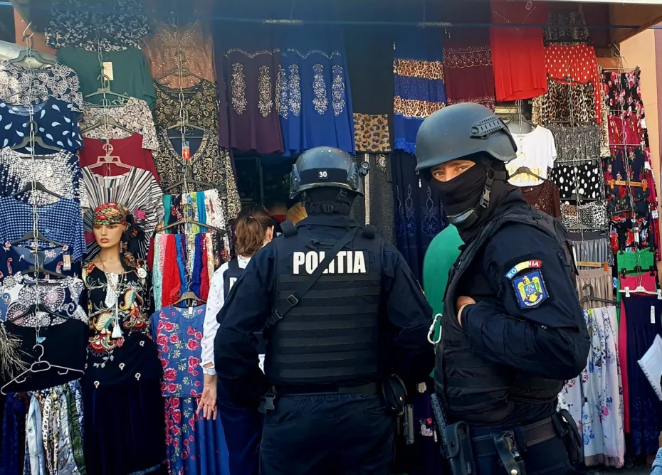 Foto Contrabandiștii de țigări din Severin, în vizorul polițiștilor. Acțiune organizată vineri 