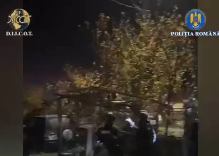 Foto GORJ: Trafic de minori și falsuri în acte. Trei persoane cercetate