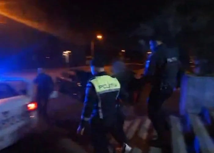 Foot Urmărire pe străzile Craiovei. Bărbat fără permis, reținut de polițiști