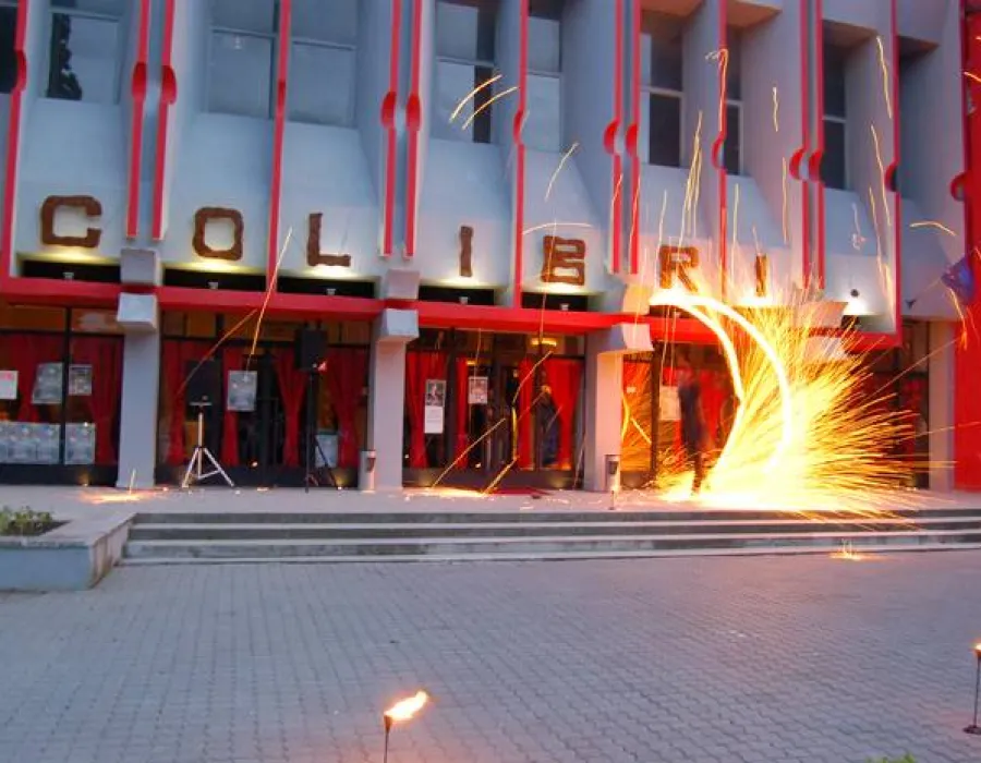 Foto Teatrul Colibri îşi redeschide porţile în noua stagiune