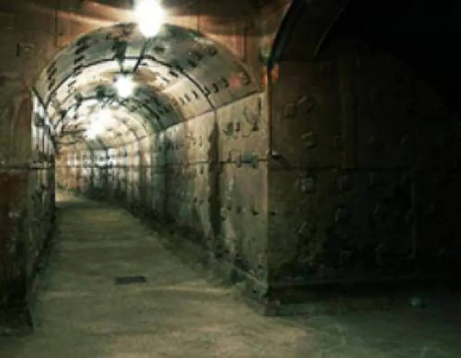 Foto Reţea secretă de tuneluri în Craiova