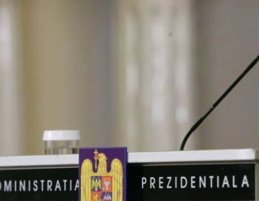 Foto Românii își aleg un nou președinte- Klaus Iohannis e preşedinte