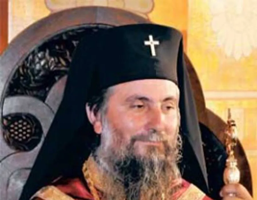 Foto Mitropolitul Olteniei sfinţeşte Paraclisul Grădiniţei «Sfântul Stelian» din Târgu-Jiu