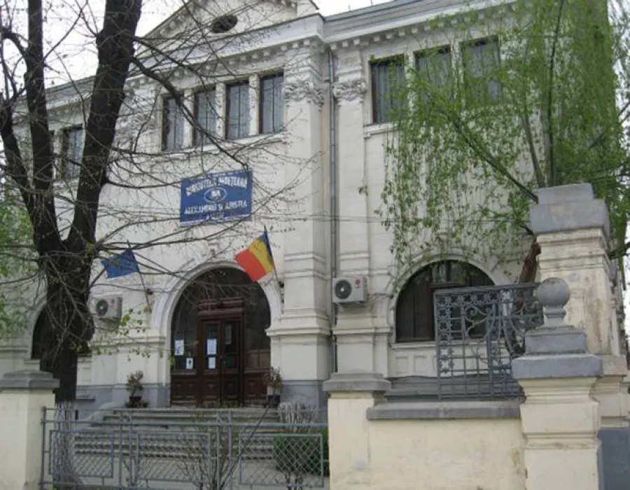 Foto «De la copii pentru copii, un crâmpei de bucurii»