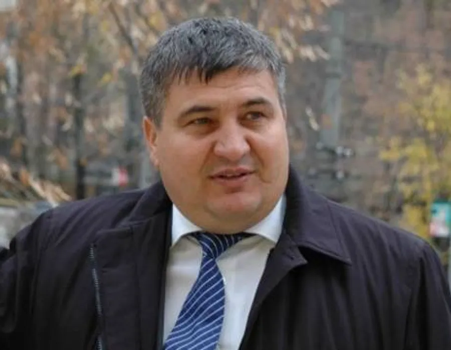 Foto Niţu nu vrea preşedinţia CJ Vâlcea, dar îl susţine pe Pistol la interimat