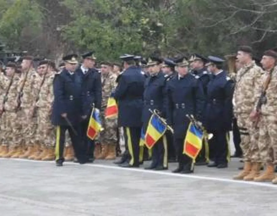 Foto Ceremonii militare de Ziua Victoriei Revoluţiei Române şi a Libertăţii