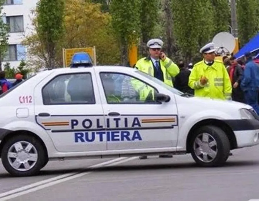 Foto Siguranţa rutieră -  prioritate a poliţiştilor rutieri doljeni
