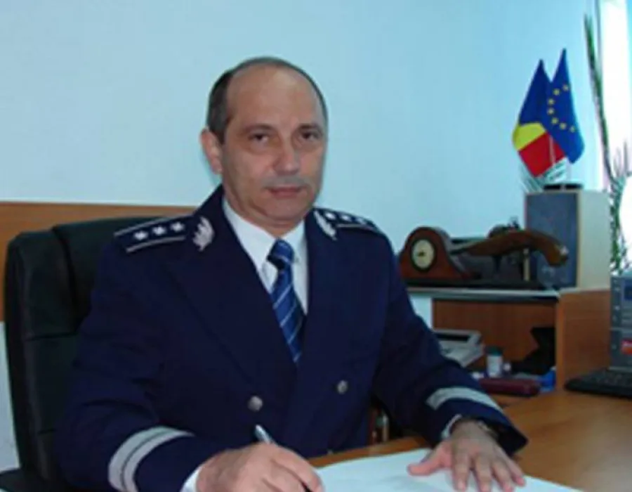 Foto Le-am luat averile la bani mărunţi!