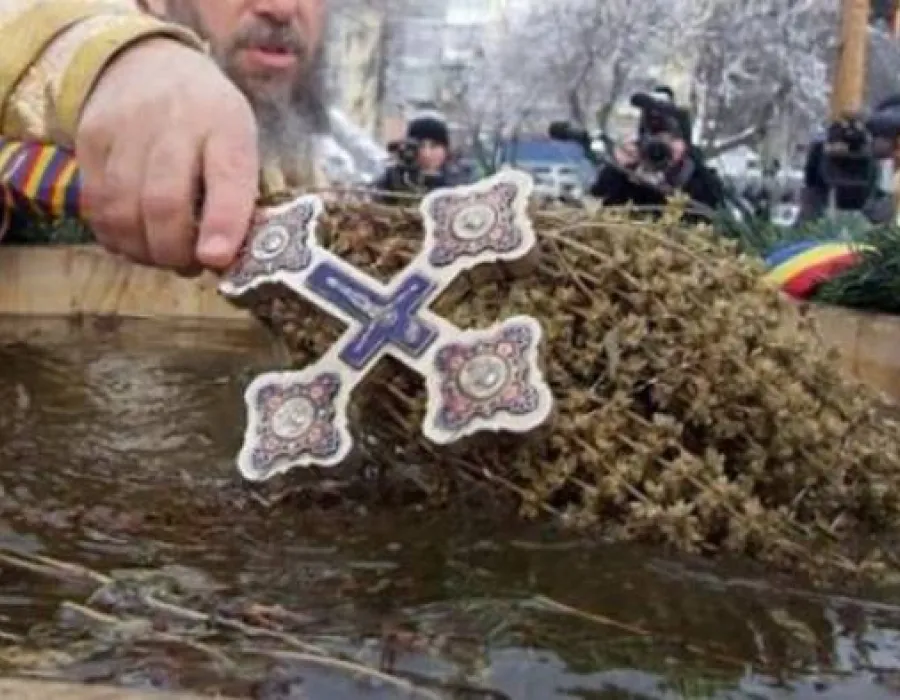 Foto Tradiţii şi obiceiuri de Bobotează