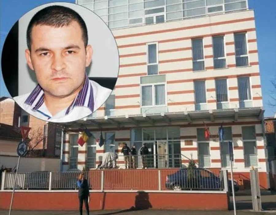 Foto Adjunctul poliţiei vâlcene, în arest