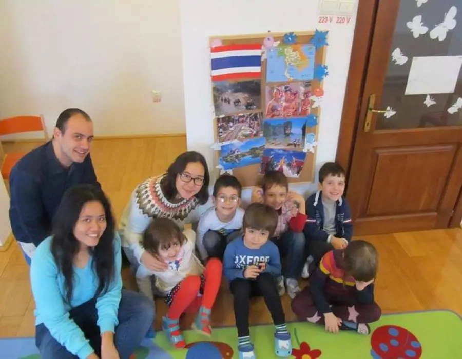 Foto Voluntarii internaţionali revin în grădiniţele craiovene