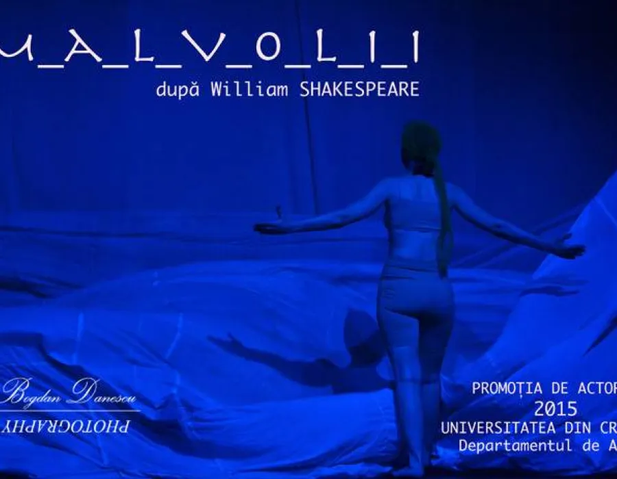 Foto Studenţii Departamentului de Arte prezintă piesa «Malvolii»