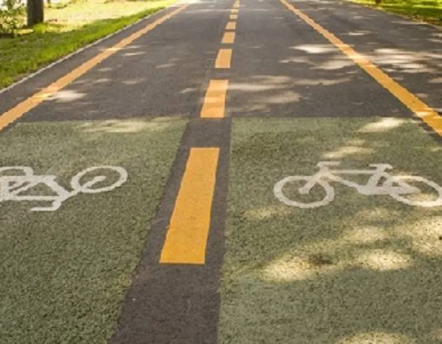 Foto Pistă pentru biciclişti, la Drăgoieni