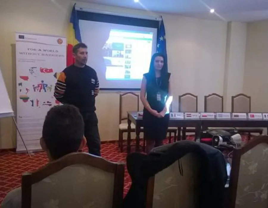 Foto 31 voluntari din 10 ţări europene vor consilia persoane cu dizabilităţi