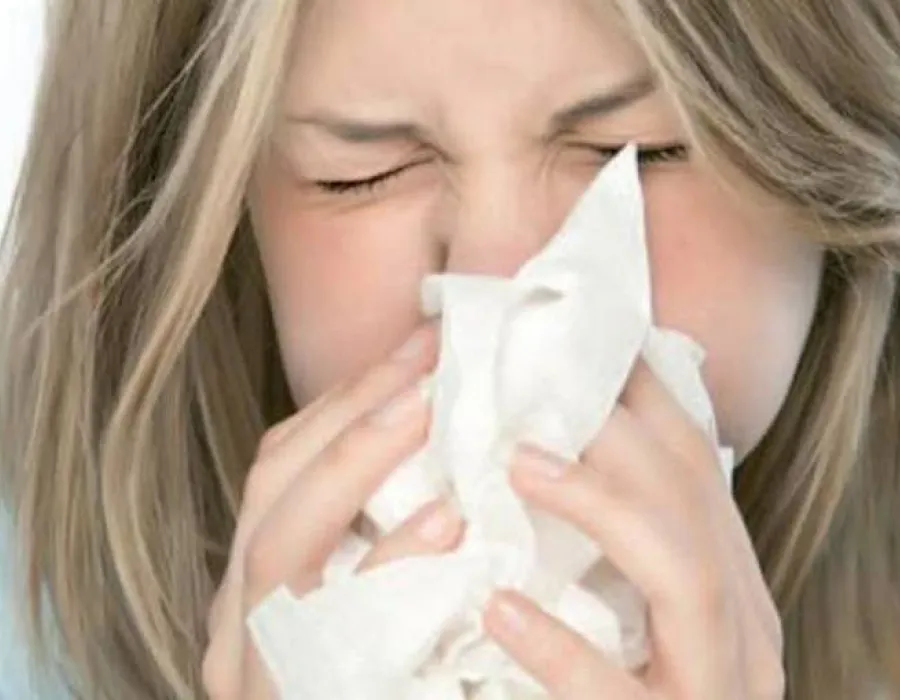 Foto Aproape 600 de cazuri de viroze respiratorii înregistrate în ultima săptămână