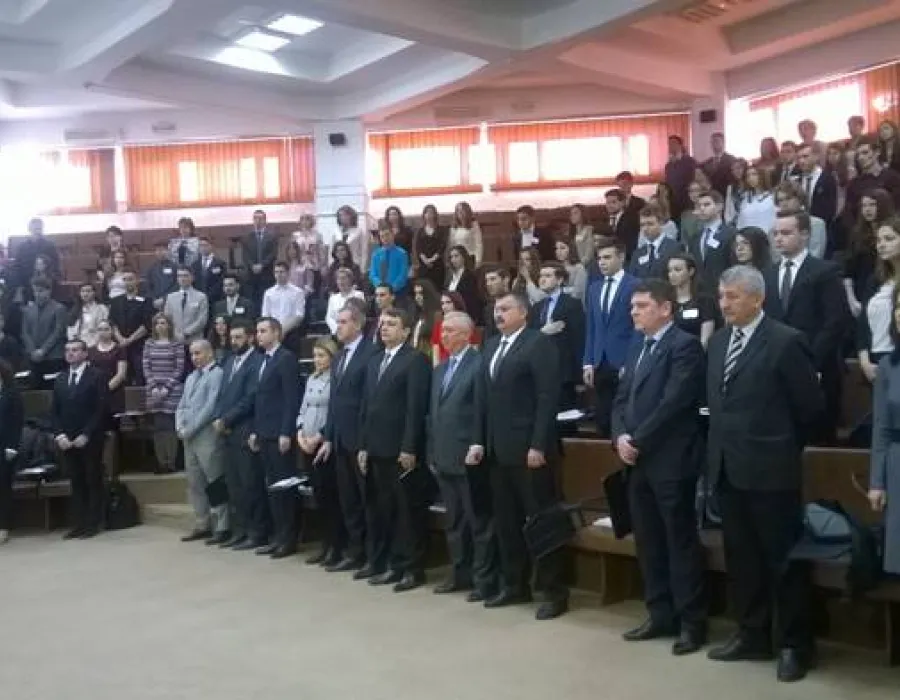 Foto Alegeri la Consiliul Naţional al Elevilor