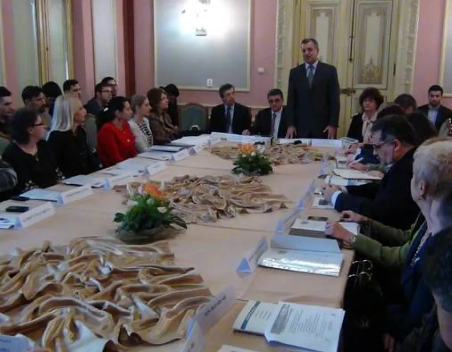 Foto Universitatea din Craiova apropie studenţii de angajatori