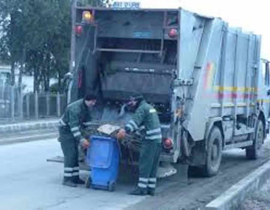 Foto Târgujienii au datorii la gunoi