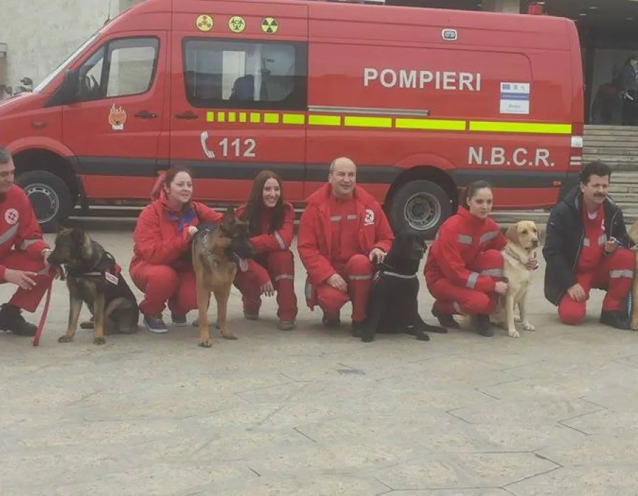 Foto Ziua Protecţiei Civile, sărbătorită şi la Craiova