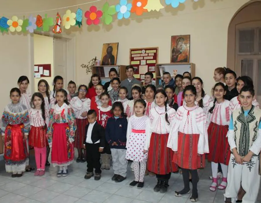Foto Ziua Mamei,  la Centrul social pentru copii “Sfântul Stelian” din Lipovu