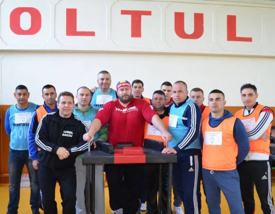 Foto “Valahu” la întrecere cu jandarmii olteni