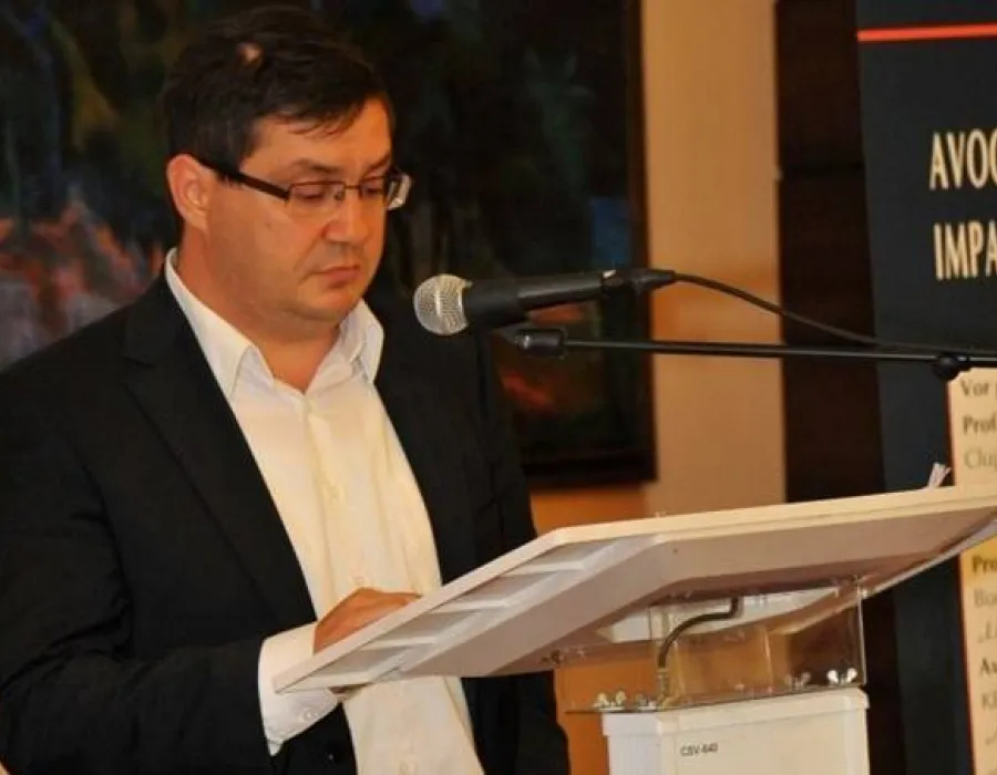 Foto Baroul Dolj are un nou decan: profesorul Lucian Săuleanu