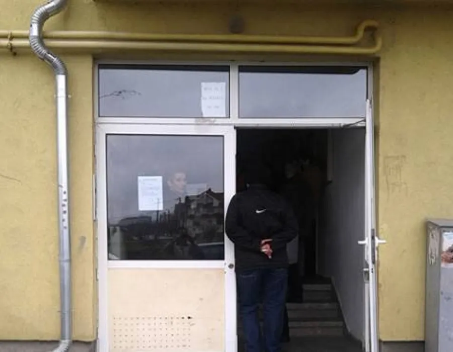 Foto Locatarii către administrator: Ne vrem banii înapoi