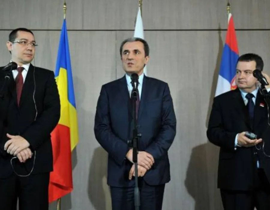 Foto Întâlnire tripartită la Craiova