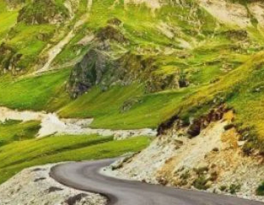 Foto Se circula pe Transalpina
