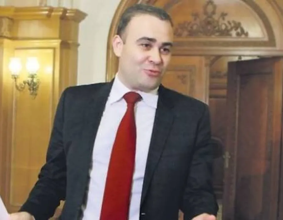 Foto Darius Vâlcov şi-a dat DEMISIA din Senat şi din PSD