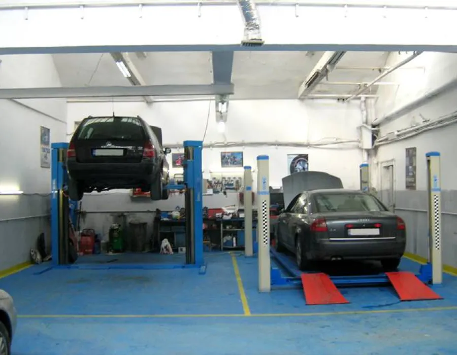 Foto RAR a suspendat sau oprit activitatea a peste 60 de service-uri auto