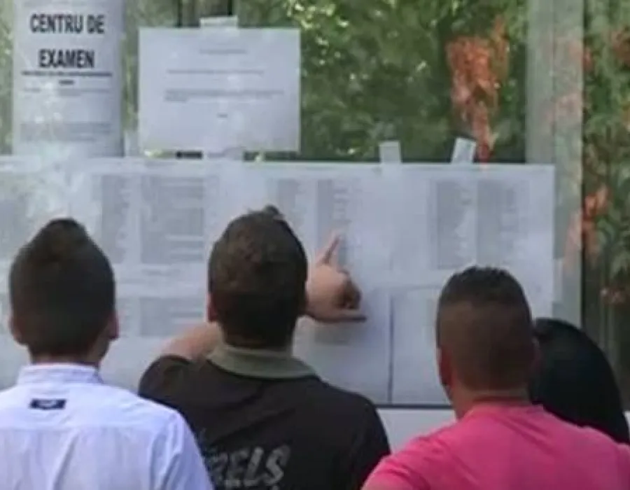 Foto BAC 2015, BACALAUREAT 2015. Rezultate îngrijorătoare la LIMBA ROMÂNĂ ORAL. Aproape 3.000 de elevi au absentat