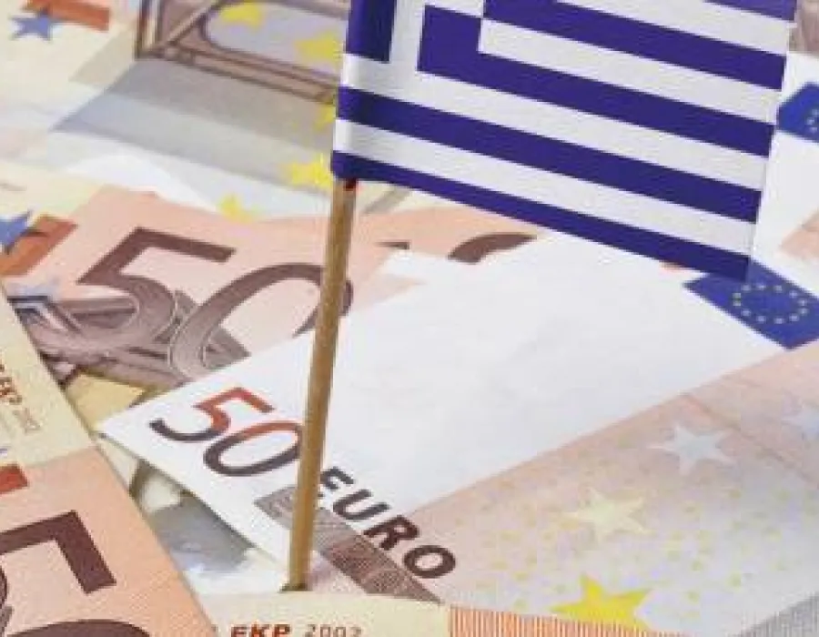 Foto Primele efecte ale crizei din Grecia se vad si in Romania. Cat a ajuns un euro la cursul BNR