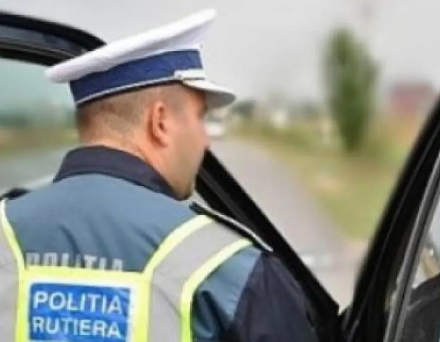 Foto Amenzile pentru încălcarea regulilor de circulaţie se majoreză. Punctul de amendă creşte la 105 lei