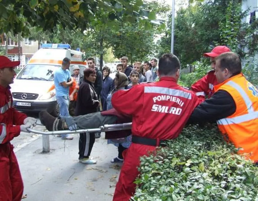 Foto Pacienţi transportaţi la urgenţe cu traumatisme şi dureri