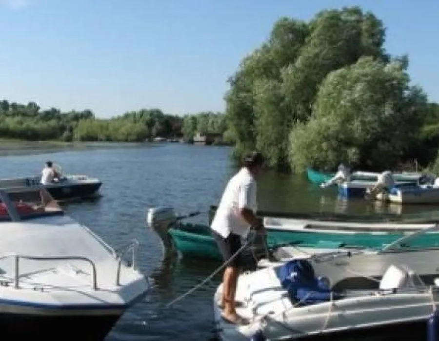 Foto Noi reguli de circulaţie pe canalele şi lacurile interioare Deltei Dunării