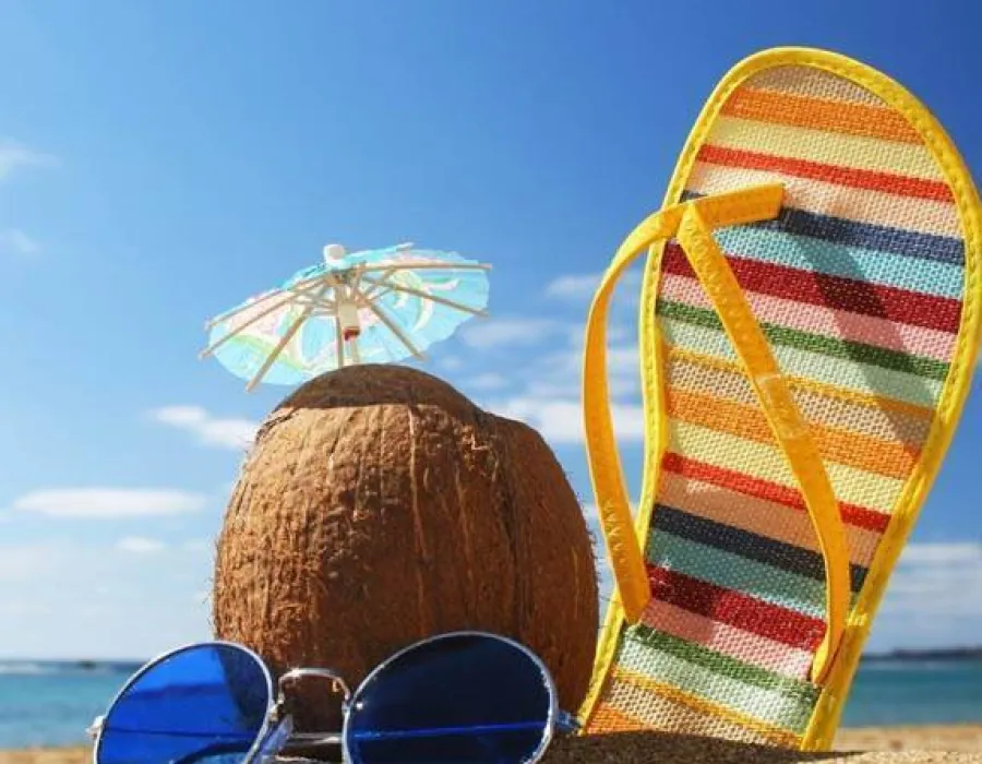 Foto S-A DAT LEGEA! Românii vor primi vouchere de vacanţă