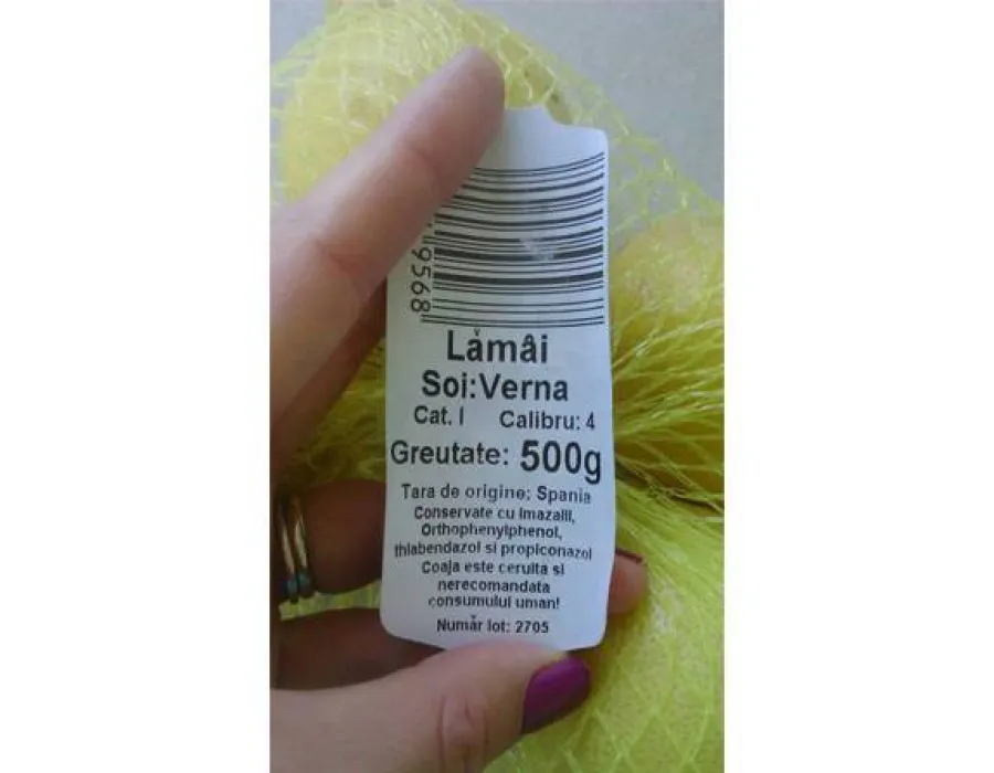 Foto BILLA, KAUFLAND ŞI LIDL vând fructe nerecomandate CONSUMULUI UMAN