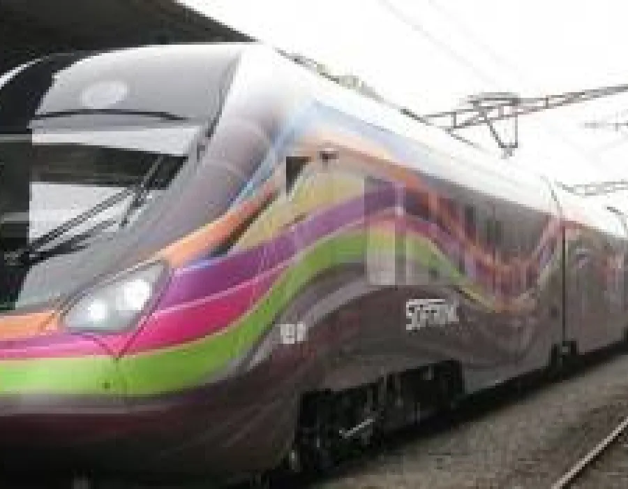 Foto Al doilea tren electric românesc va circula din august