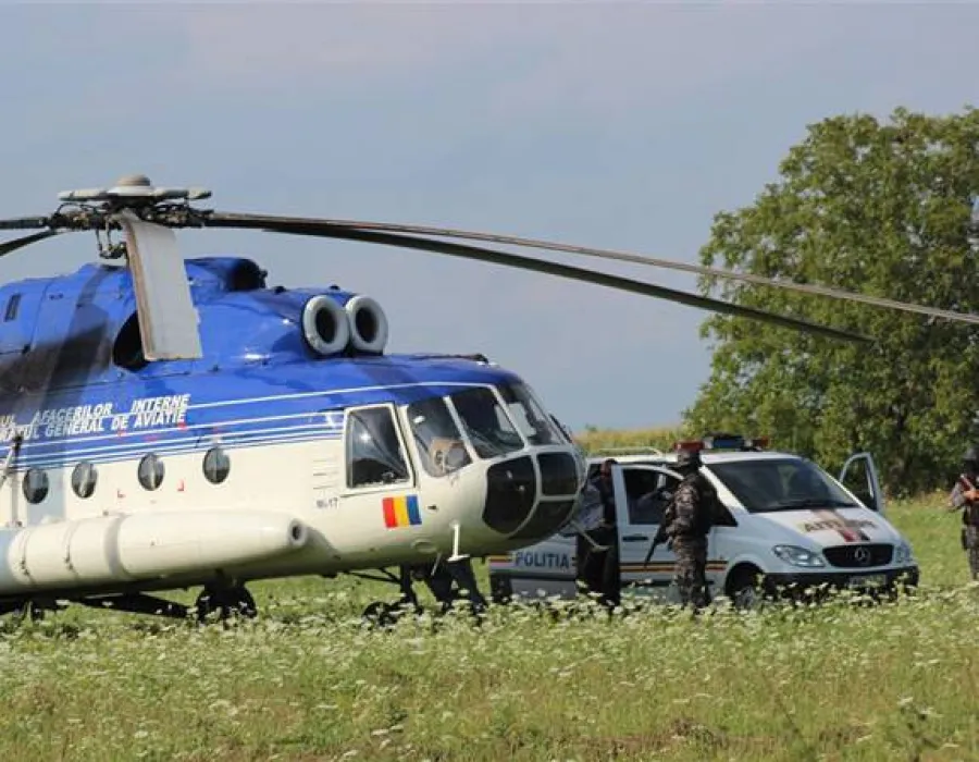 Foto VIDEO / Captură record: Un tir transporta 170 de kilograme de HEROINĂ