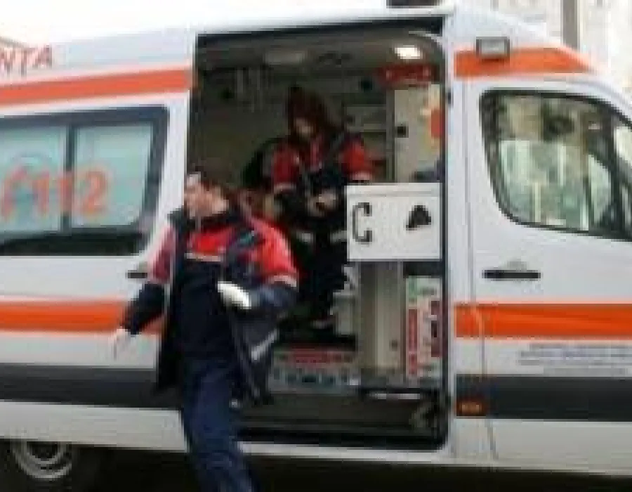 Foto O fetiţă de un an şi şase luni a murit după ce a înghiţit motorină